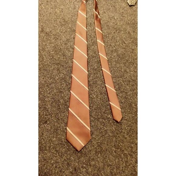 Christian dior, Berkley,Mara tie bundle - Picture 5 of 10